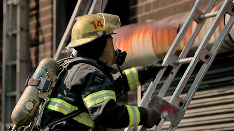 Firefighter Protective Clothing | DuPont™ Nomex® Nano & Nano Flex