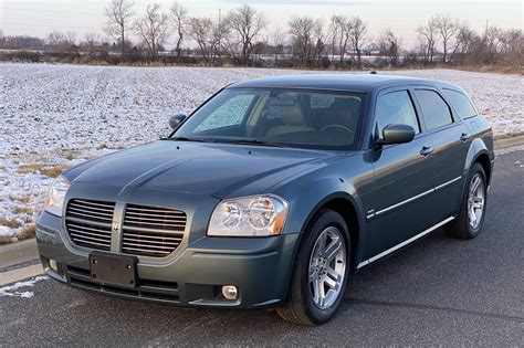 2005 Dodge Magnum Rt