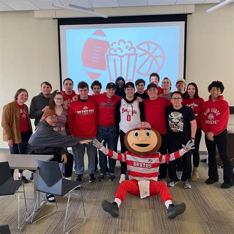 Watch Kinzie Fox Exclusive Videos