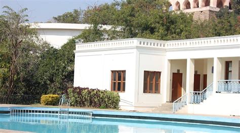 TARAMATI BARADARI RESORT (Hyderabad) - Hotel Reviews, Photos, Rate ...