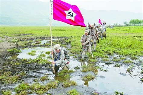 中国文艺网_《走过雪山草地》:从历史中挖掘理想的深度