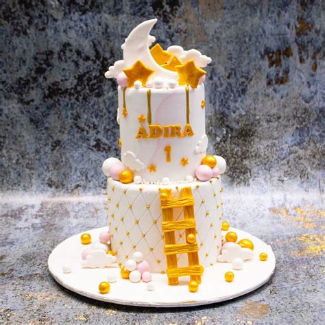 Half Moon Cake – Saycake