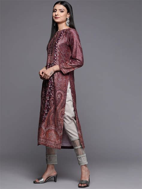 Buy Burgundy Printed Velvet Straight Kurta Online | Libas