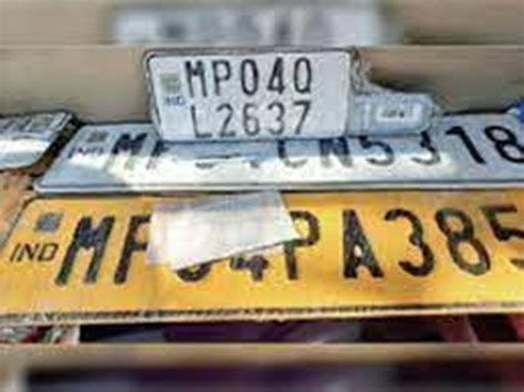 Gwalior High security Number Plate: प्रदेश में पुराने वाहनों में भी लग ...