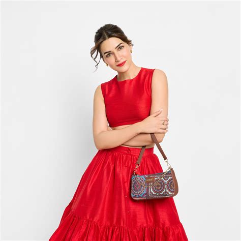 Multicolor Mandala Print Baguette