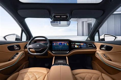 Alienware R7 Interior 的图像结果