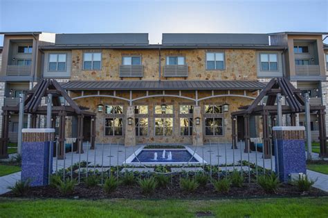 GATEWAY OAKS INTERIORS- Forney, TX – Hodges USA