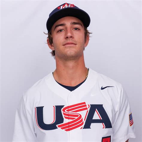 Carson Williams Biography, Height, Weight, Age, Stats, Wife, Salary ...