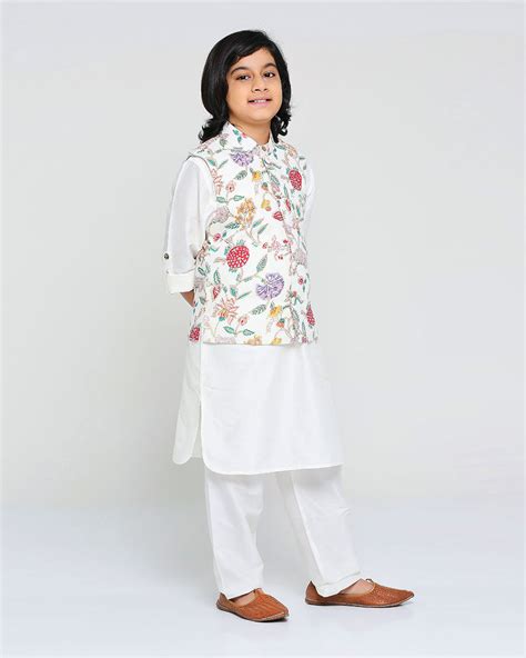 Mylo Kurta Set with Bundi in Gardenia