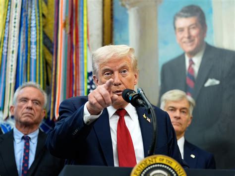 Assassinat de Charlie Kirk: comment la désinformation se propage en ...