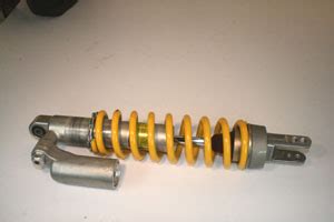 Rear Shock Installation 的图像结果