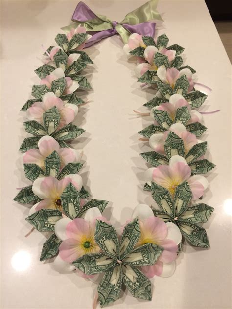 Tutorial how to make a candy lei with dollar bill butterflies – Artofit