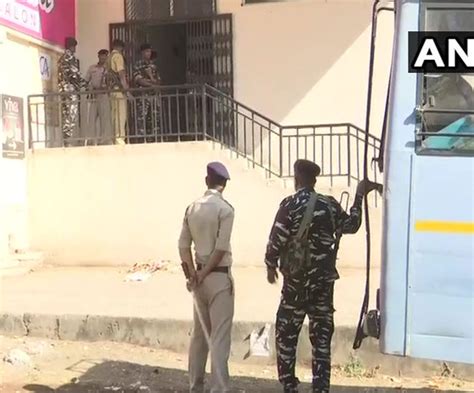 IT Raids: 281 करोड़ के रैकेट का पर्दाफाश, एक बड़ी पार्टी के दिल्ली ...