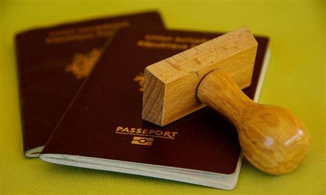 带你区分外国人签证和居留许可证！ - 知乎