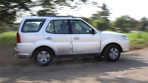 Tata Safari Storme 2015 VX BS4 4x4 Exterior Car Photos - Overdrive