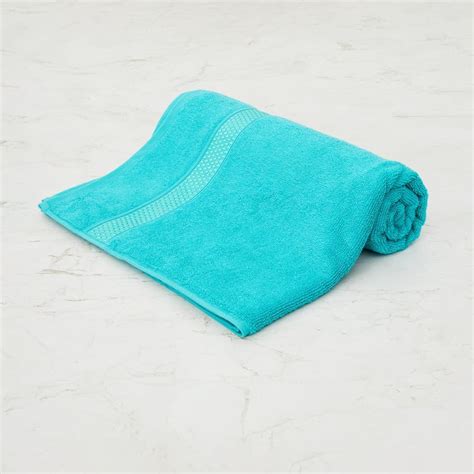 Buy Colour Connect Solid Single Pc. Bath Towel - 70 cm x 140 cm ...