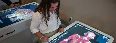 Computer Simulation Anatomy 的图像结果