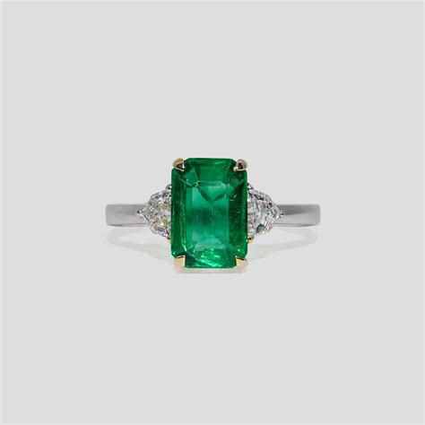 Emerald Engagement Ring with Diamond Online – Jewelspire