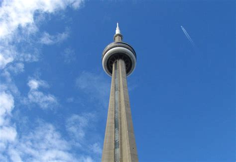 Toronto's crown jewel: the CN Tower | Canadian Geographic