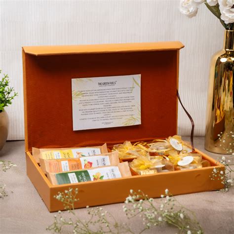 Top 6 Premium Corporate Gift Hampers in India | TGF – thegreenfuels.com