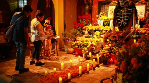 What Is Day of the Dead and How Is the Mexican Holiday Celebrated ...