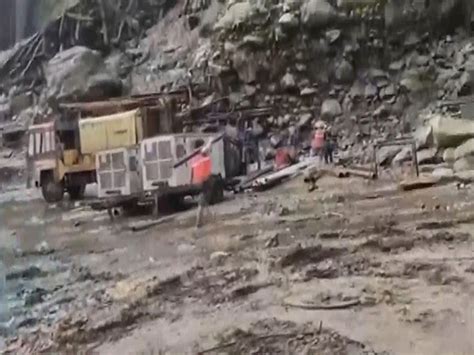 Sikkim: Chungthang-Phidang road in Mangan district restored, evacuation ...