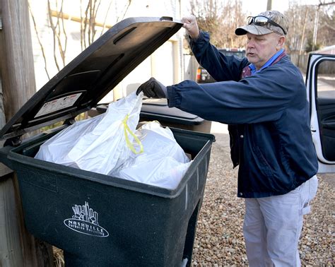 Recycling Containers 的图像结果