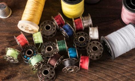 Thread Not Catching On Bobbin Hook 的图像结果