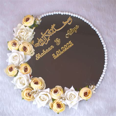 Muh Dikhai Mirror with White Flowers | Giftech Global