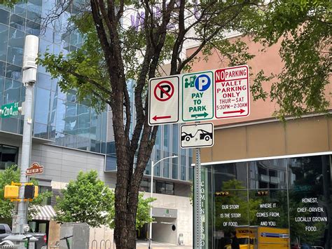 Where can I park in downtown Austin, Texas?