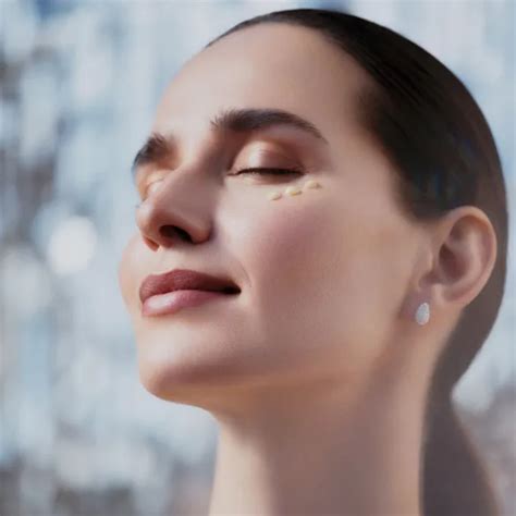 Science and beauty in the age of psychodermatology