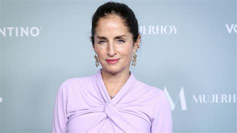 Carolina Adriana Herrera en México nos enseña cómo usar un vestido rojo ...