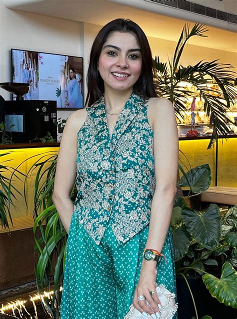 Designer Kurta Sets - Elegant & Comfortable Indian Wear | Mulmul