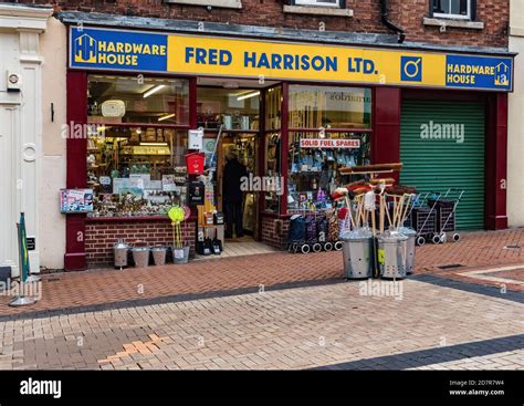 Local Hardware Store 的图像结果