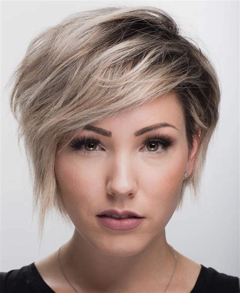 Short Hairstyles For Oval Faces