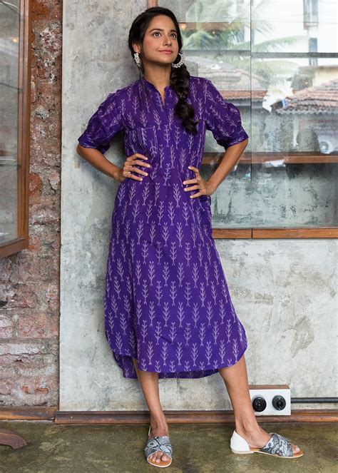 Get Purple Ikat Printed Cuffed Sleeves Kurta at ₹ 2253 | LBB Shop