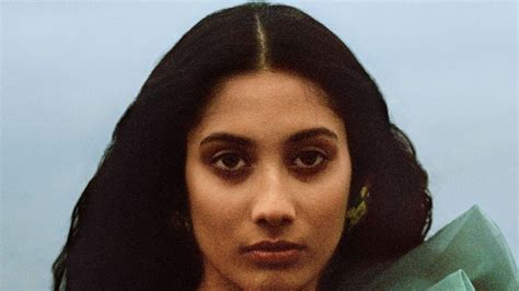 A Bollywood makeup artist reveals the best ways to cover up dark ...