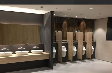 Restrooms 的图像结果