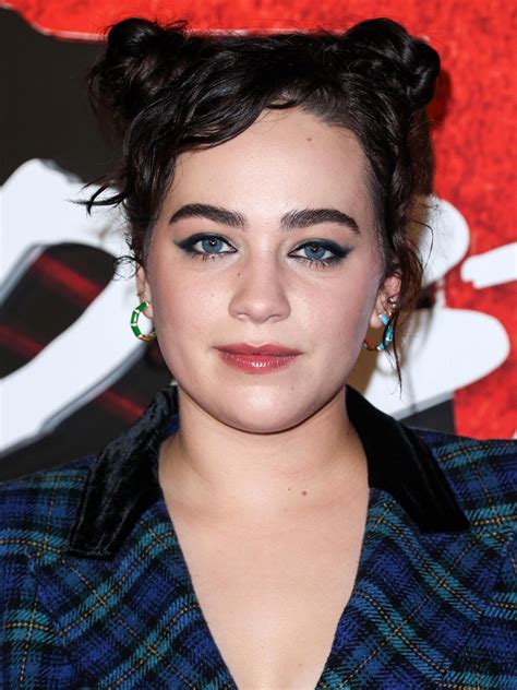 Mary Mouser Tanner Buchanan + Mary Mouser: "Netflix" Stars Haben Sich