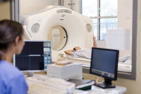 MRI Technologist Travel Jobs and Salary | AMN Healthcare