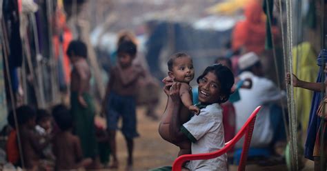 Rohingya crisis: Bangladesh says refugees returning to Myanmar will ...
