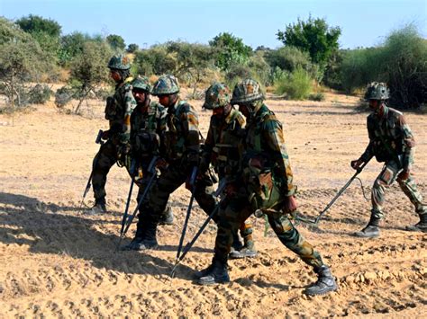 army builds bridge over canal in 15 minutes clears landmines in ...
