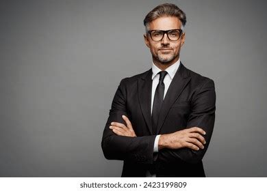 Man in Suit 的图像结果