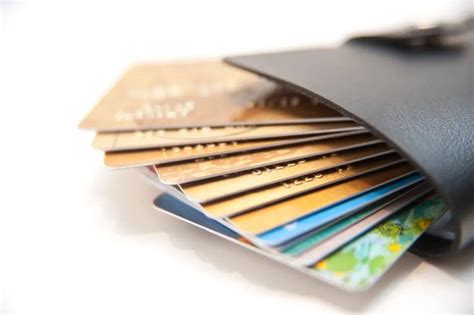 杨 跃：中小银行信用卡业务发展策略及路径探索
