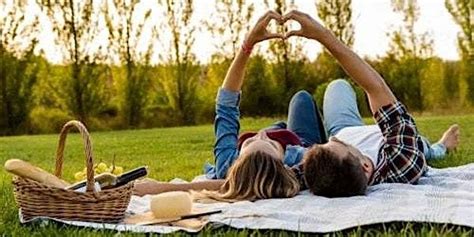 Pop Up Picnic in the Park Couple Date Night+ 5 Love Languages (Self ...