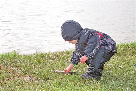 Kid's Fishing Day 'lures' Families to Moon Lake | Article | The United ...