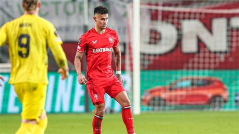 Pelatih FC Twente Dipecat, Mees Hilgers Tetap Dilepas | Goal.com Indonesia