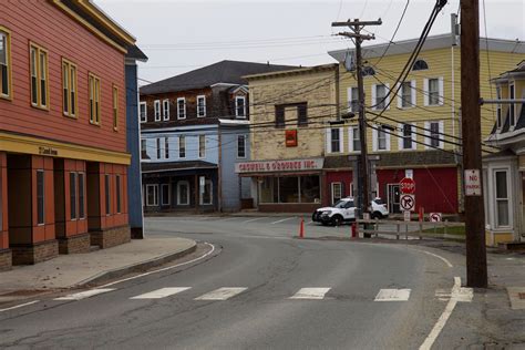 How Are The U.S.-Canada Border Restrictions Affecting Vt. Businesses ...