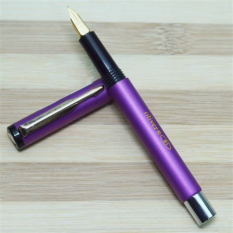 Oliver 81 Fancy Mat Violet Color Body With Fine Nib Gold Trim Eye ...