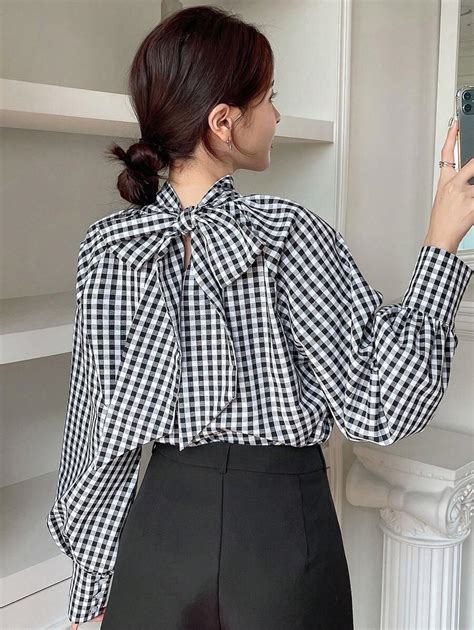 DAZY Gingham Print Tie Back Blouse | SHEIN USA